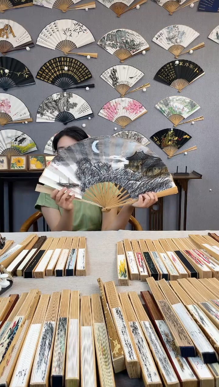 国画十寸折扇纯手写纯手绘作品山水