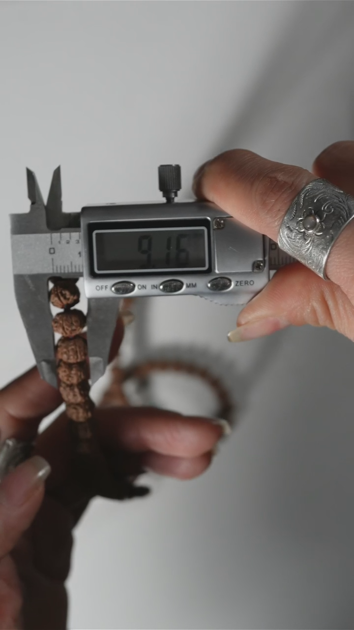 【闪购商品】金刚菩提吊坠黄点老树王108 9+