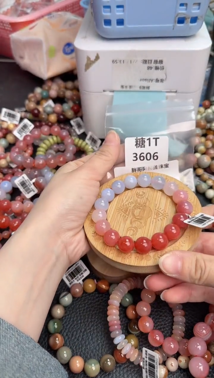 【闪购商品】石英质玉手链未镶嵌1T3606