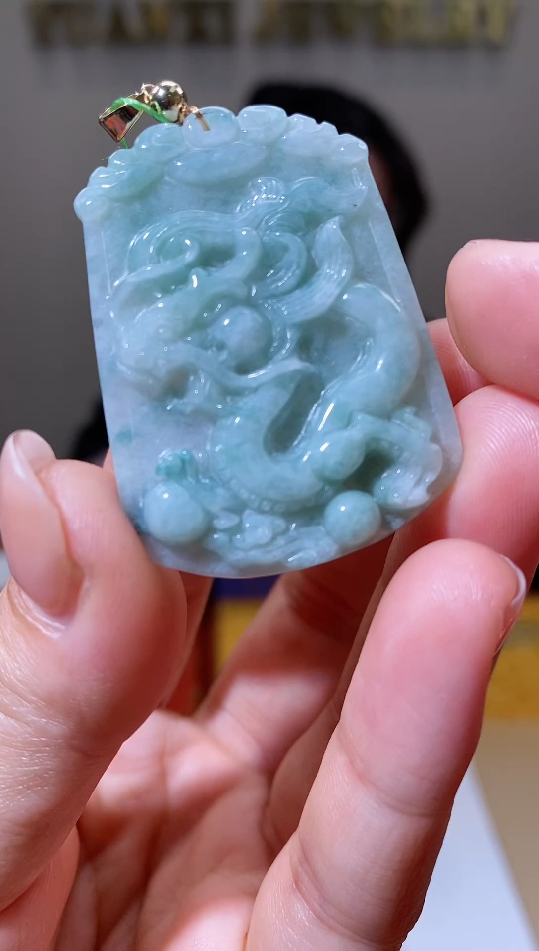 【闪购商品】翡翠吊坠(不含链)未镶嵌天然A货翡翠