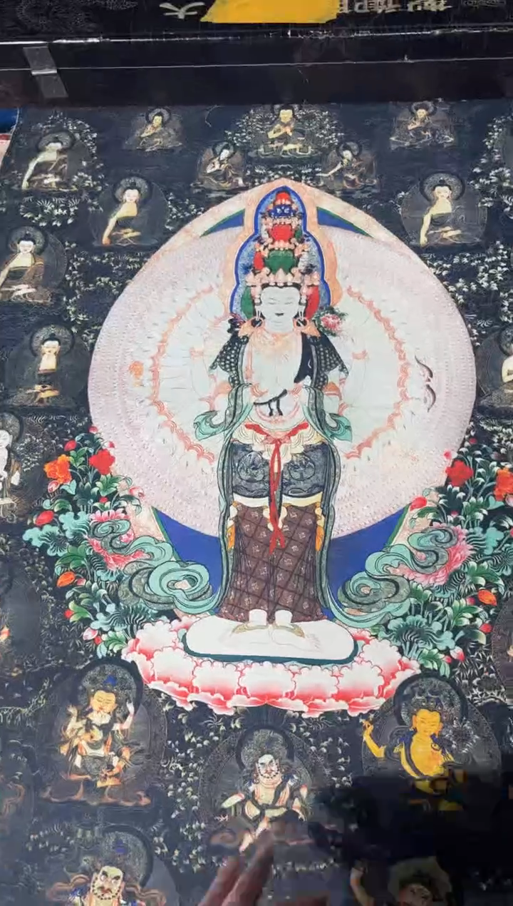 卷轴画龙妹的唐卡tk16