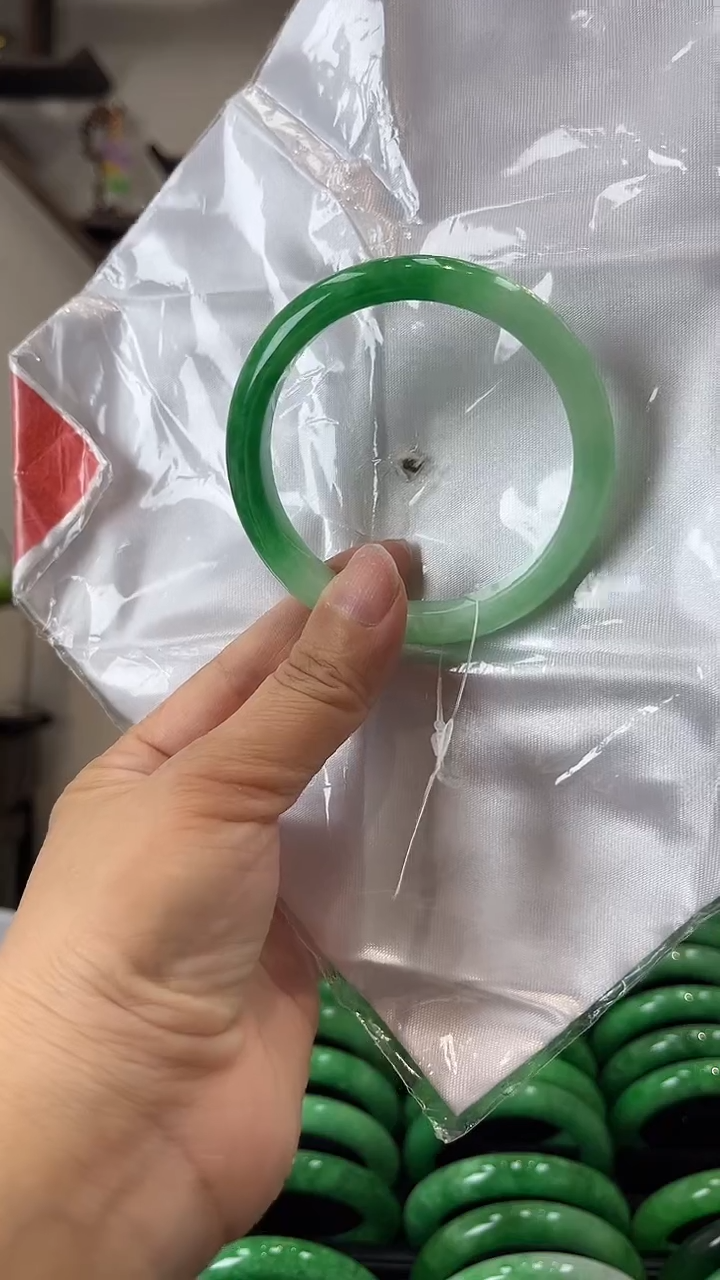 【闪购商品】砖雕a33 圈口59 独货手镯