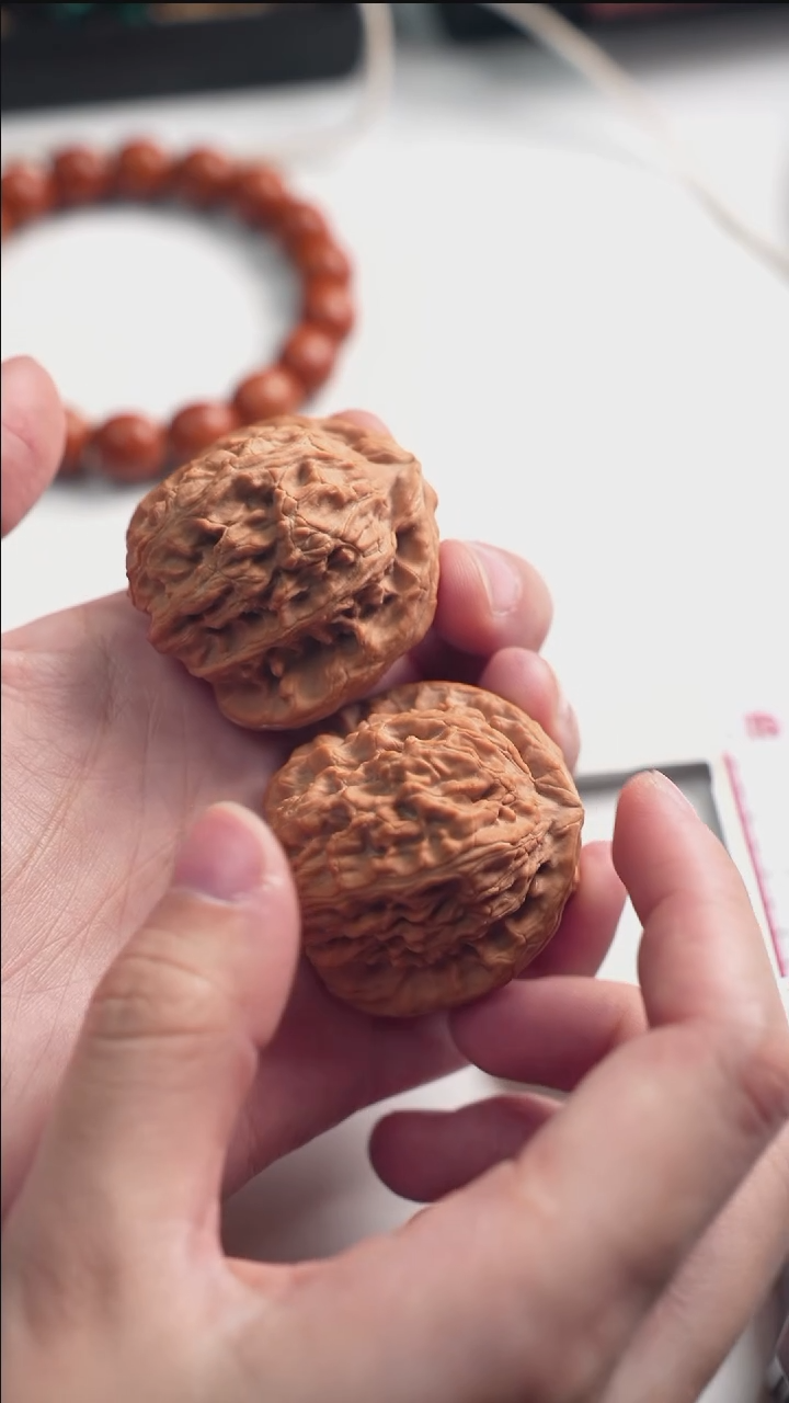 【闪购商品】文玩核桃手串40-白狮子-