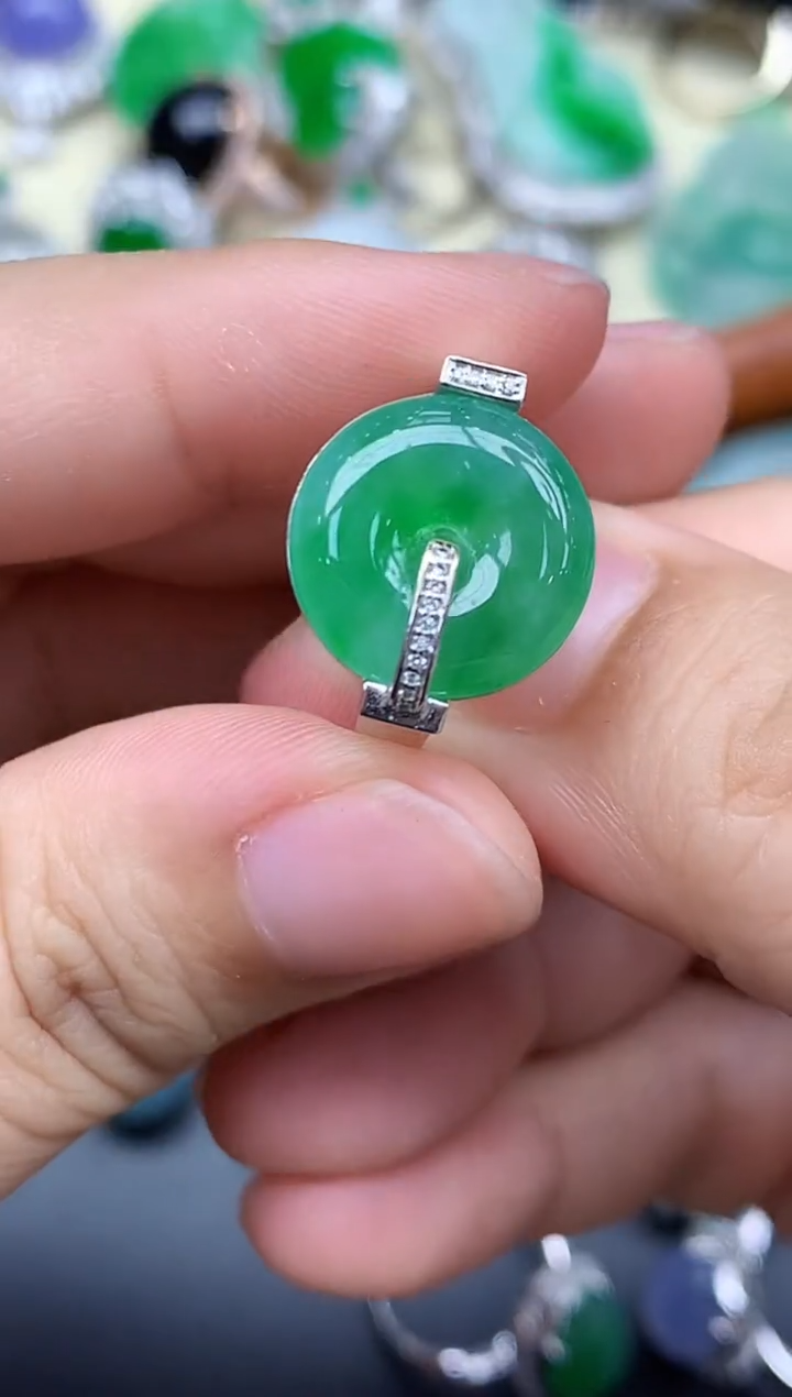 18K金镶嵌戒指翡翠539-中国好珍宝