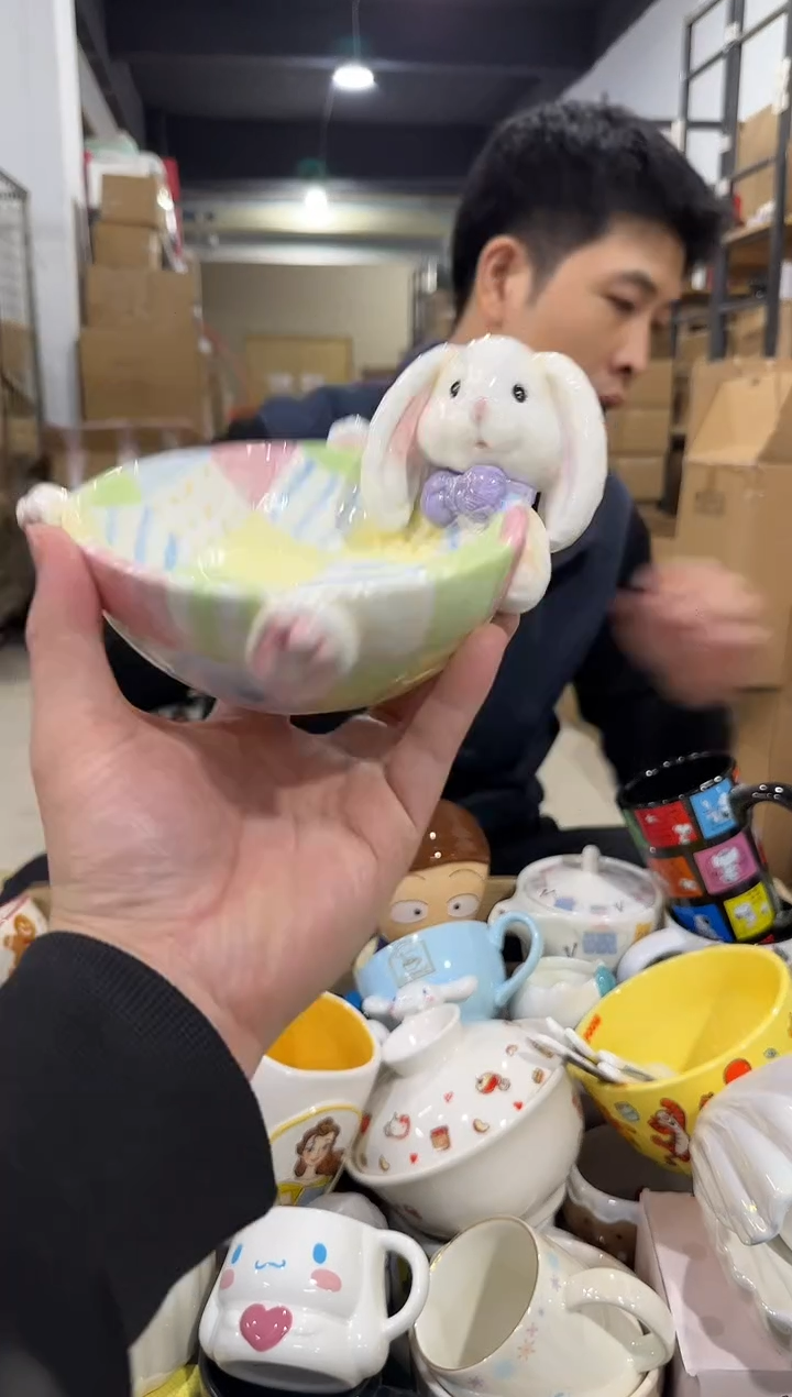 瓷片绿色原盒兔子碗