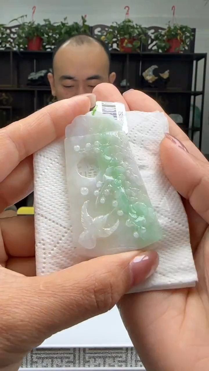 【闪购商品】翡翠颈饰未镶嵌天然翡翠A货吊坠