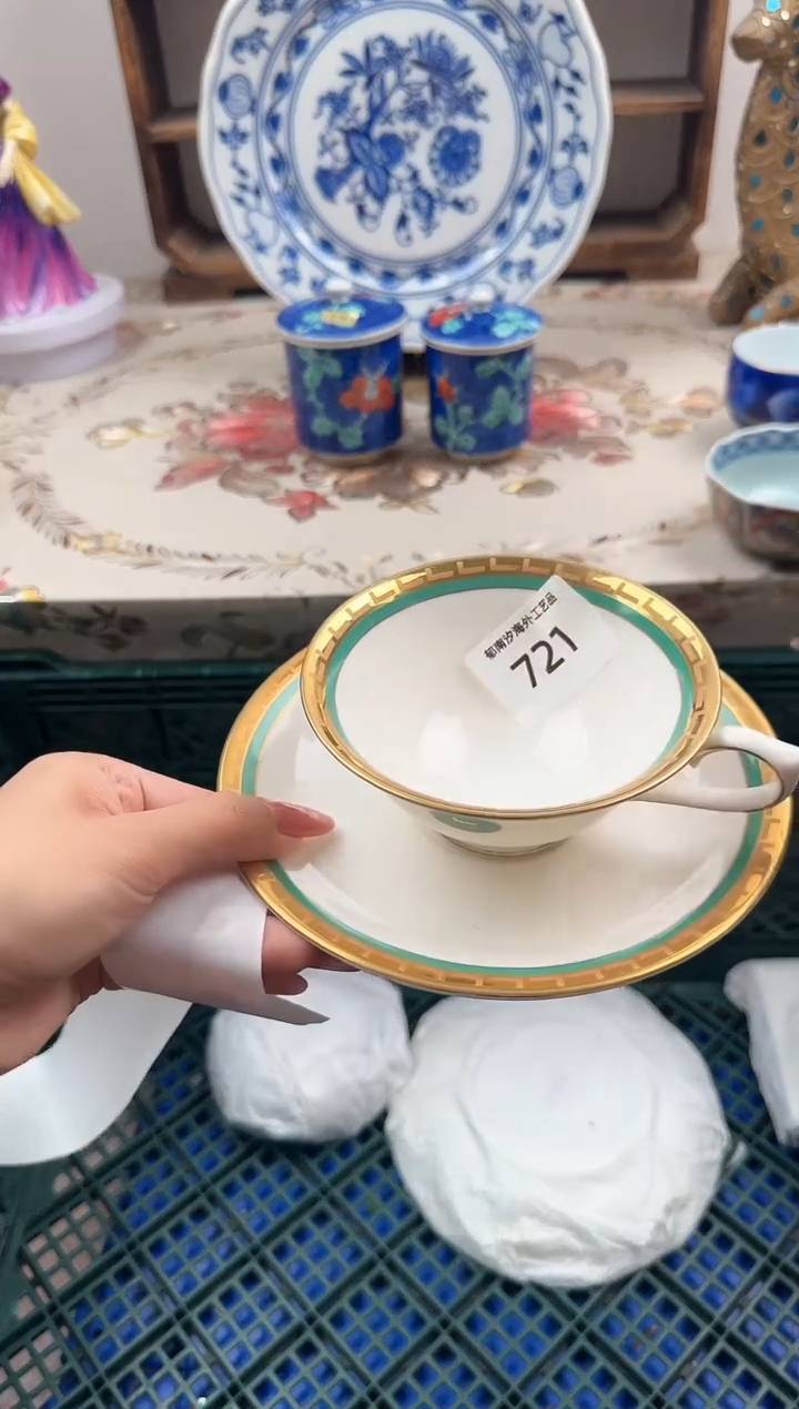 瓷片喵A         721