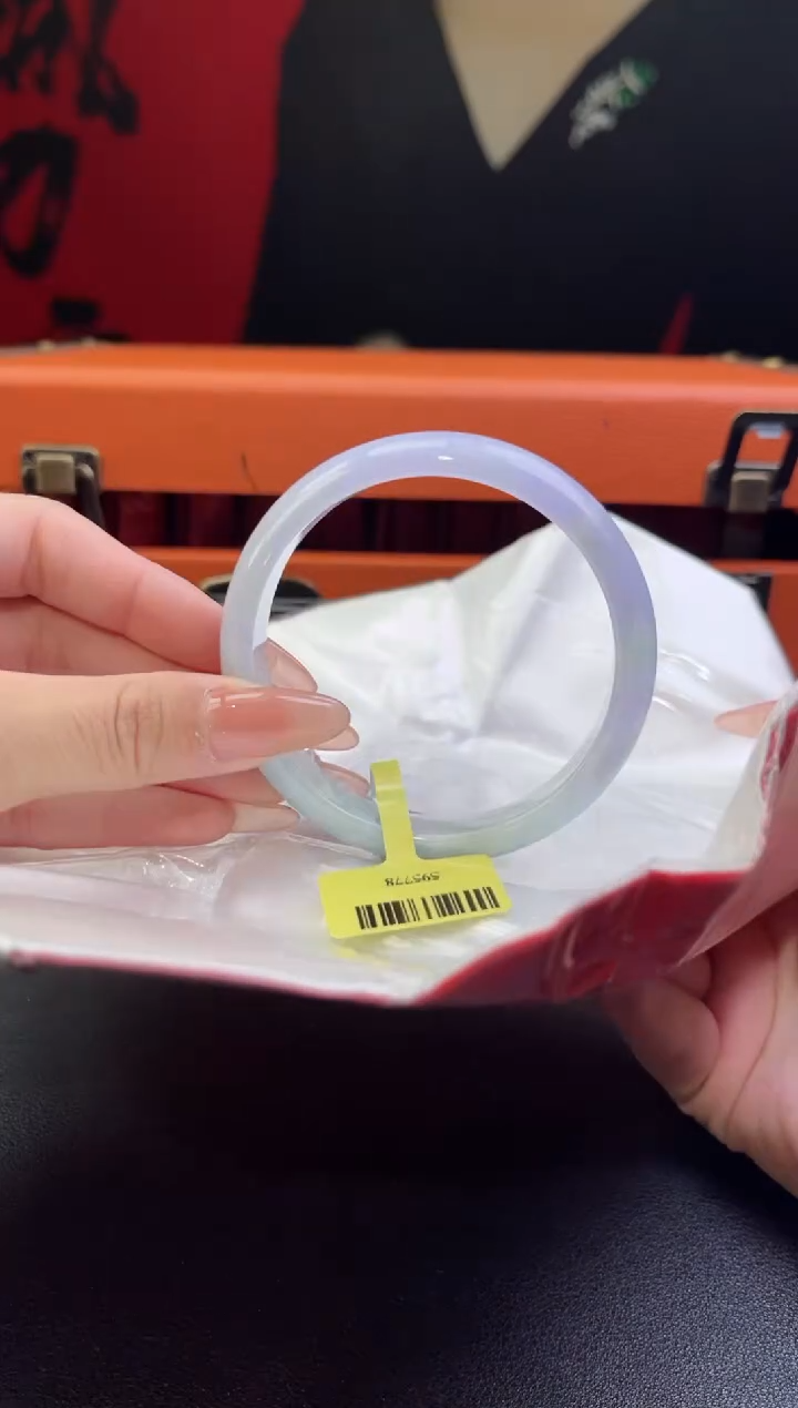 【闪购商品】翡翠手镯未镶嵌17翡翠手镯