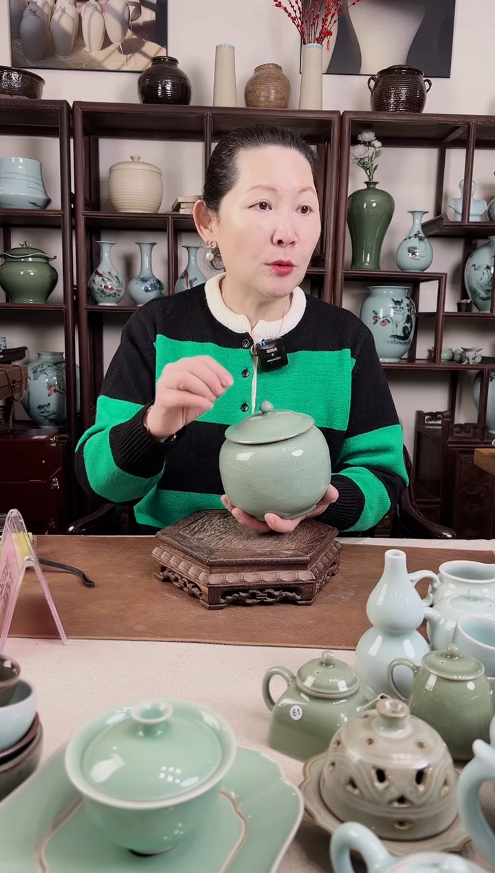 【闪购商品】杯纯手工 哥窑 梅青 盖罐