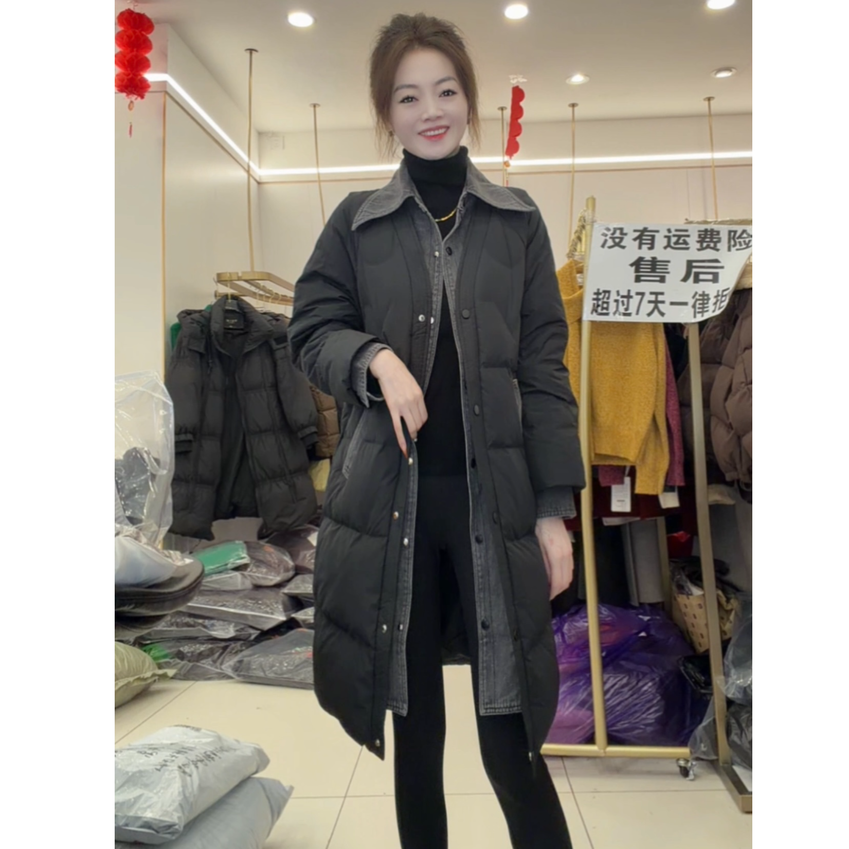 2025冬季时尚百搭显瘦减龄牛仔假两件宽松版羽绒服