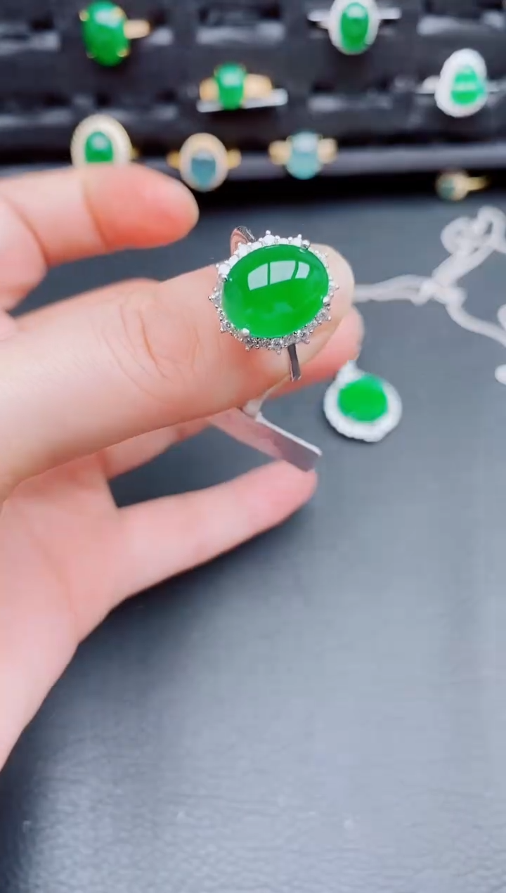 【闪购商品】翡翠戒指银S925镶嵌天然a货翡翠230