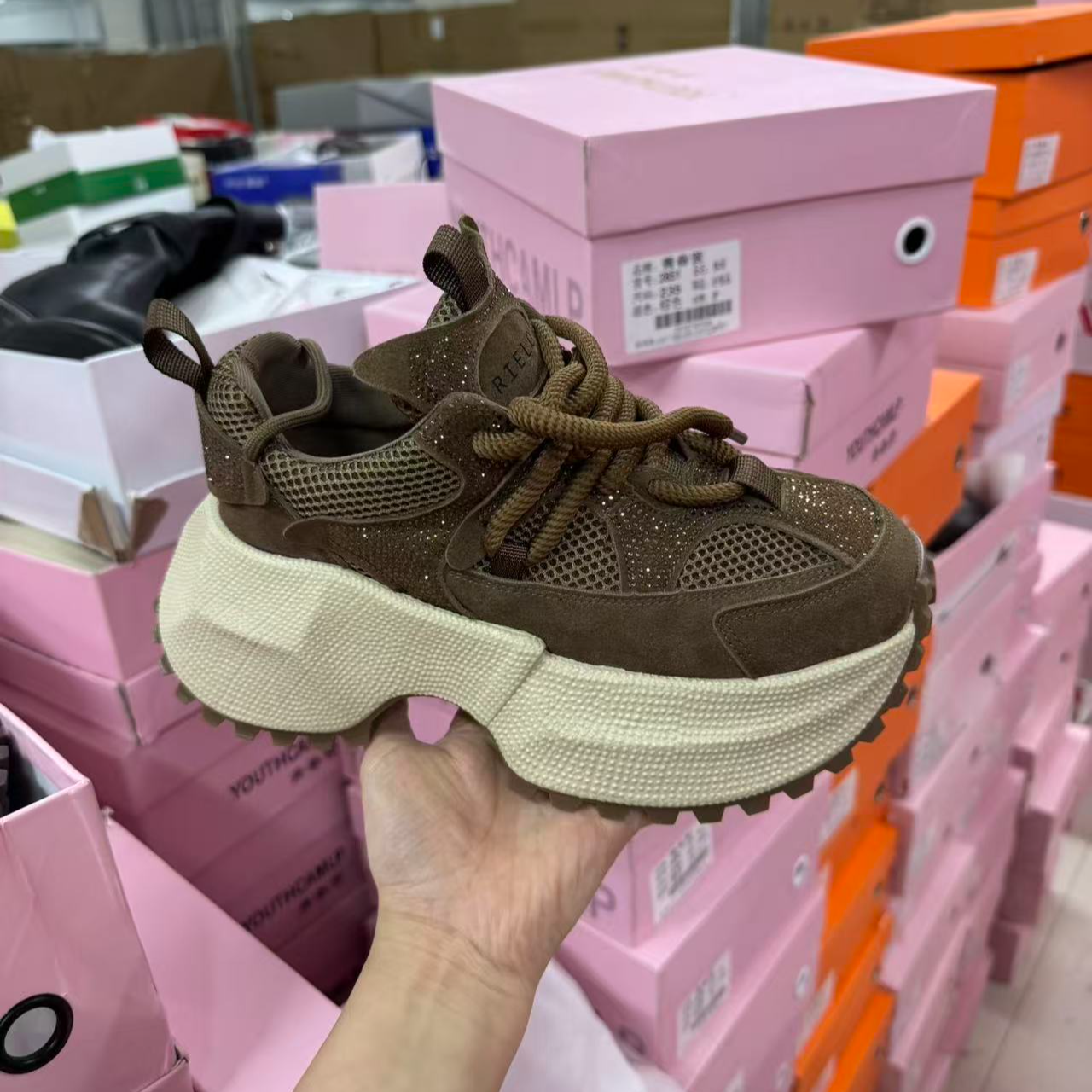 欧货时尚百搭休闲厚底单款 8356-1