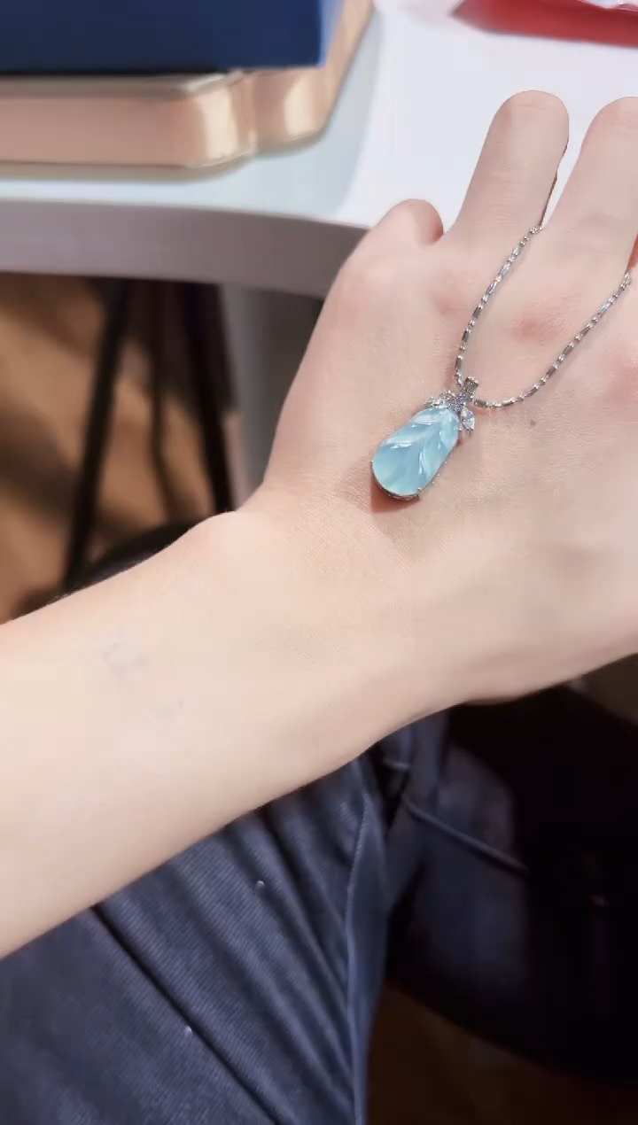 翡翠14K金镶嵌吊坠(赠链)天然A货翡翠a货吊坠多样性发货9107