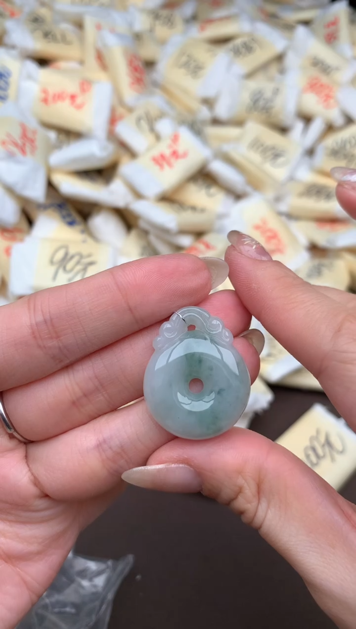 【闪购商品】翡翠挂件未镶嵌一