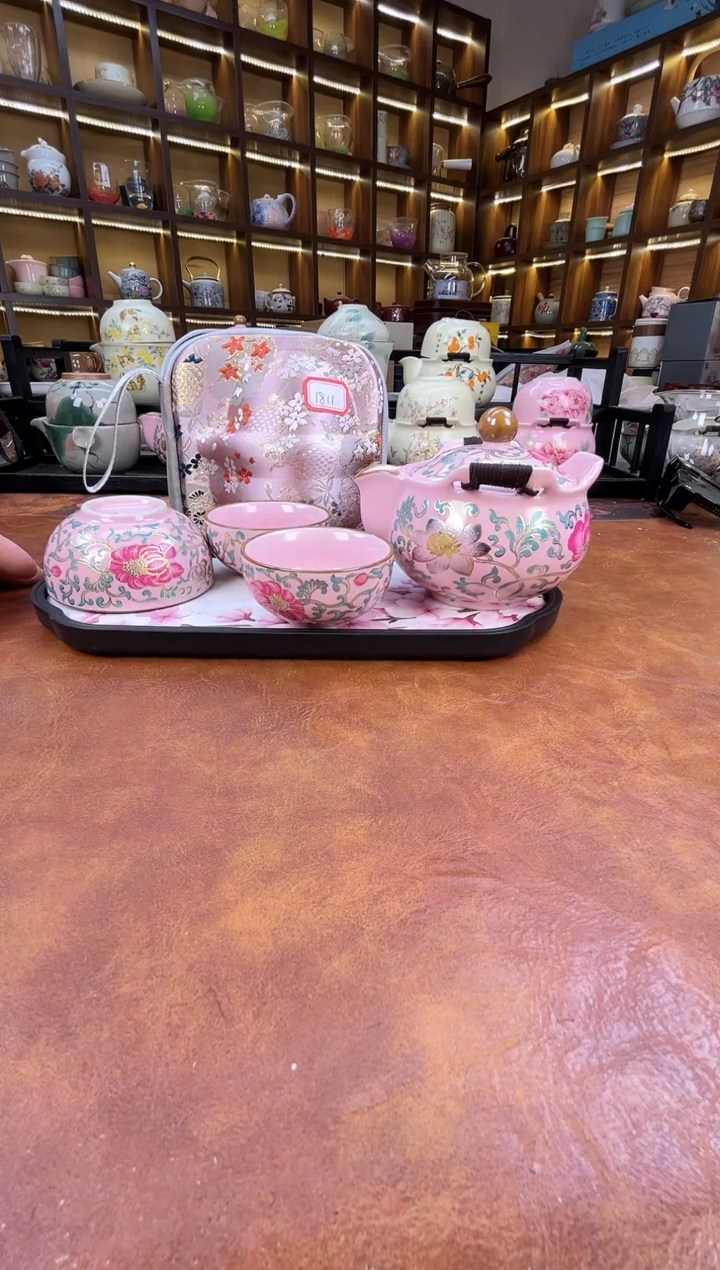 粉色金银错宝瓶旅行+长方粉色花朵盘