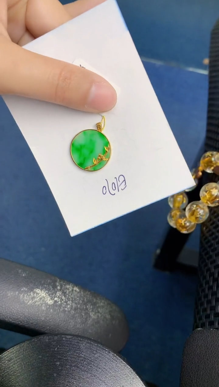 【闪购商品】翡翠颈饰18K金镶嵌000000000