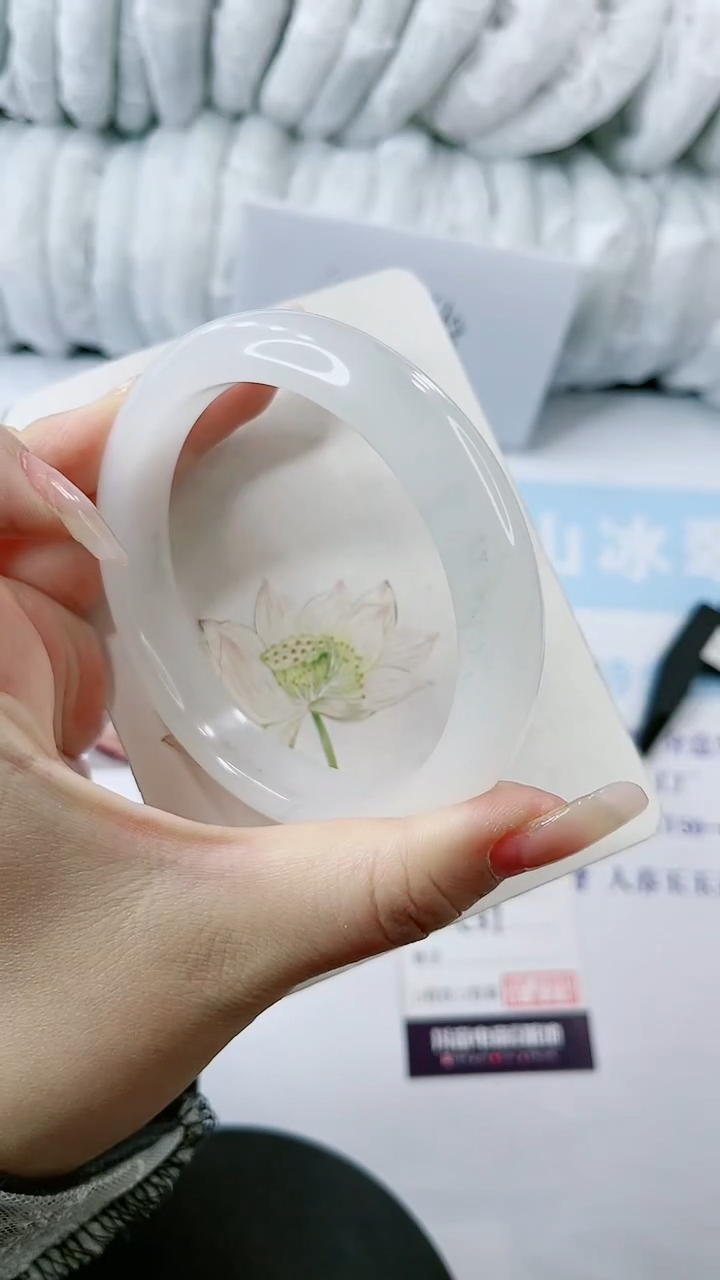 【闪购商品】石英质玉手镯未镶嵌多样性发货C37-62