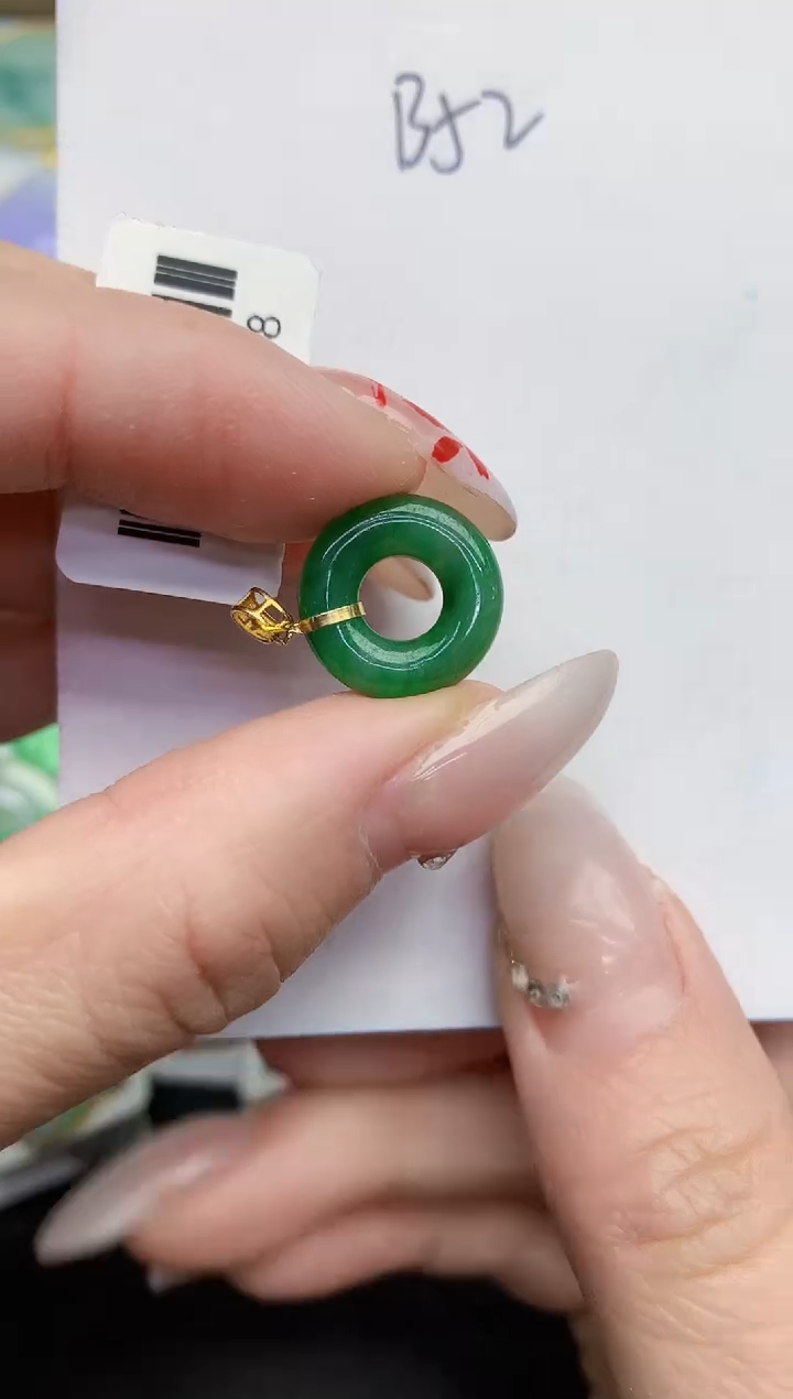 【闪购商品】翡翠颈饰18K金镶嵌0000000000