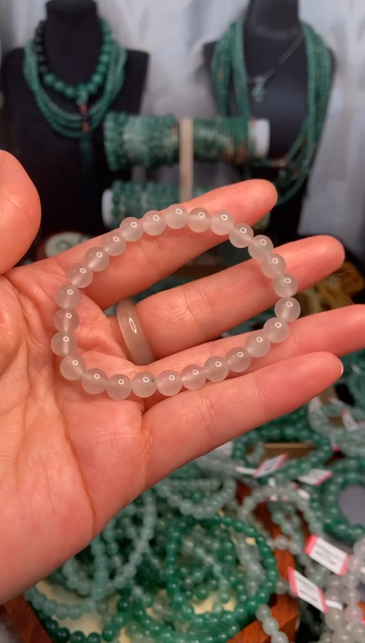 未镶嵌手串石英质玉（非洲翠）卡7+手串