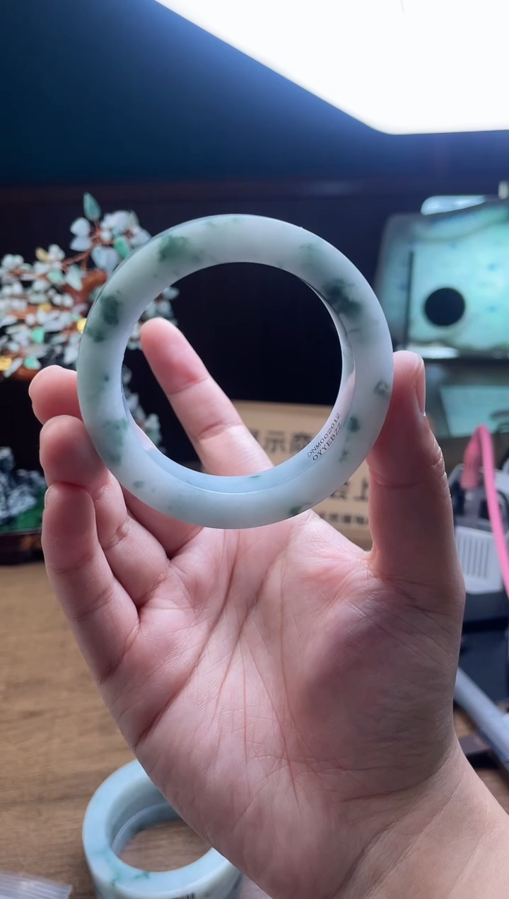 【闪购商品】定制翡翠手镯未镶嵌定制