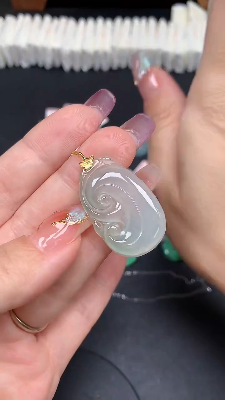 翡翠18K金镶嵌吊坠(不含链)MS189514