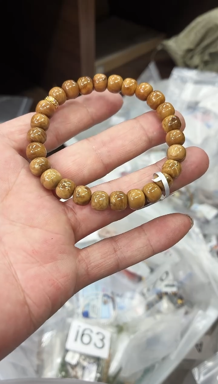手串琥珀（根珀）未镶嵌Z32