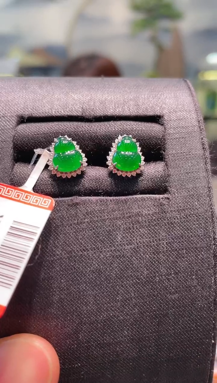 【闪购商品】翡翠颈饰18K金镶嵌A63耳钉