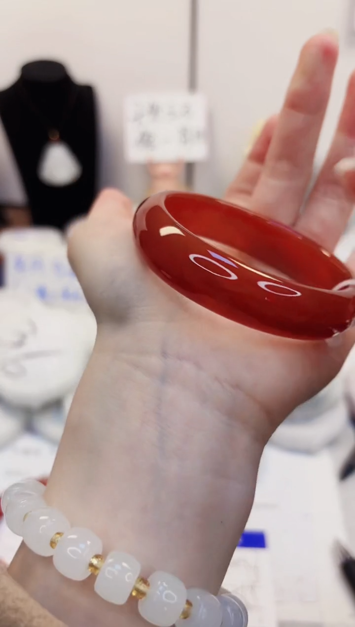 【闪购商品】石英质玉手镯未镶嵌403