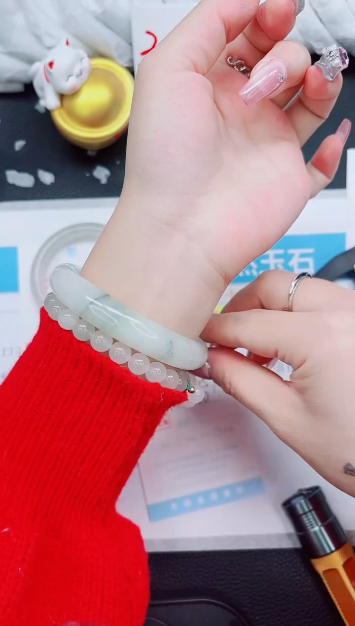 石英质玉未镶嵌手镯357-60