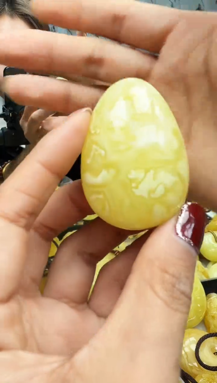 【闪购商品】琥珀裸石未镶嵌挂坠