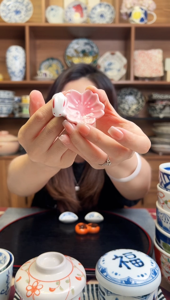 瓷片樱花兔粉 筷架  2只装
