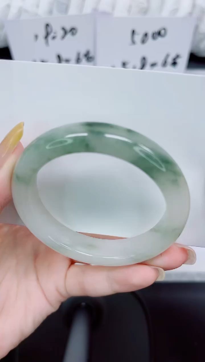 石英质玉手镯未镶嵌419