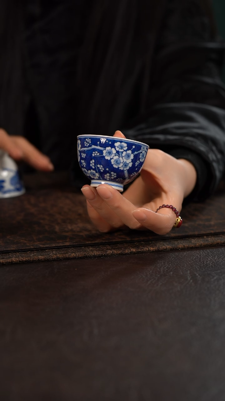 【闪购商品】杯HLX陶瓷蓝地冰梅鸡心杯