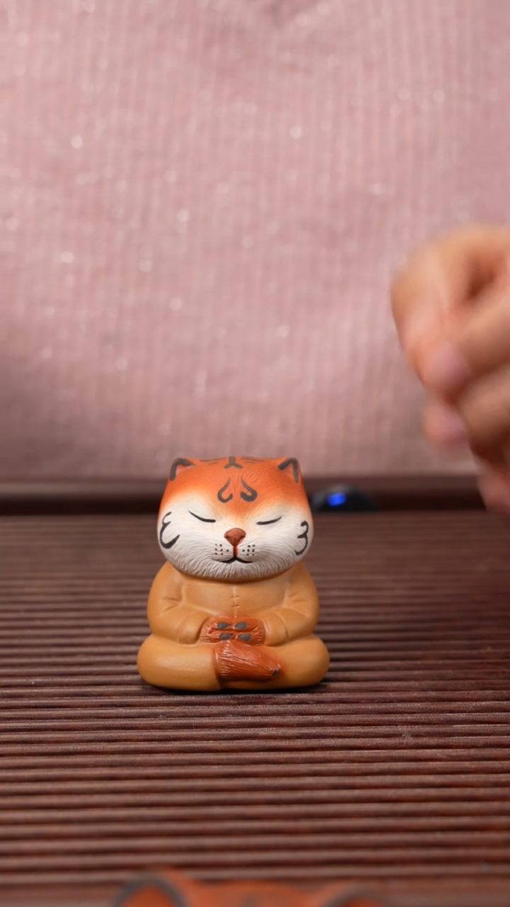 【闪购商品】紫砂茶宠静心萌虎