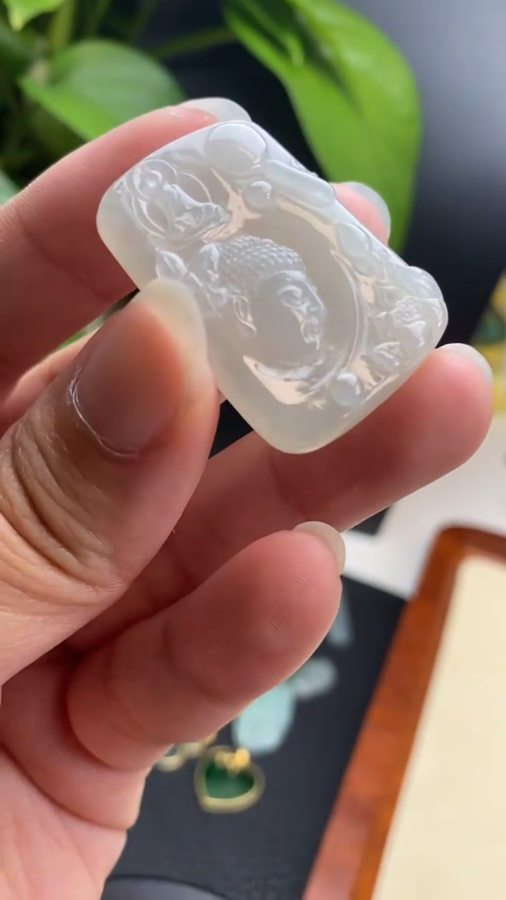 【闪购商品】翡翠颈饰未镶嵌翡翠A货