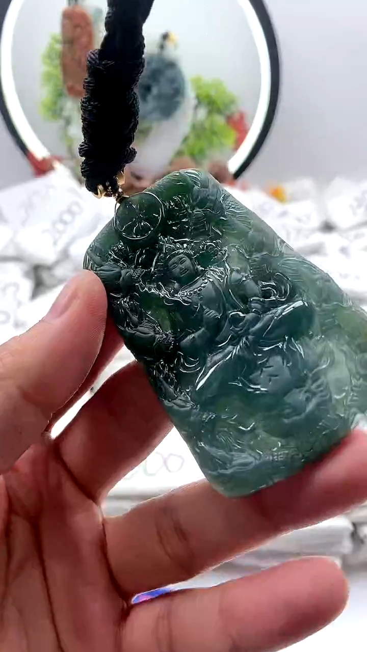 【闪购商品】翡翠颈饰未镶嵌虚空藏