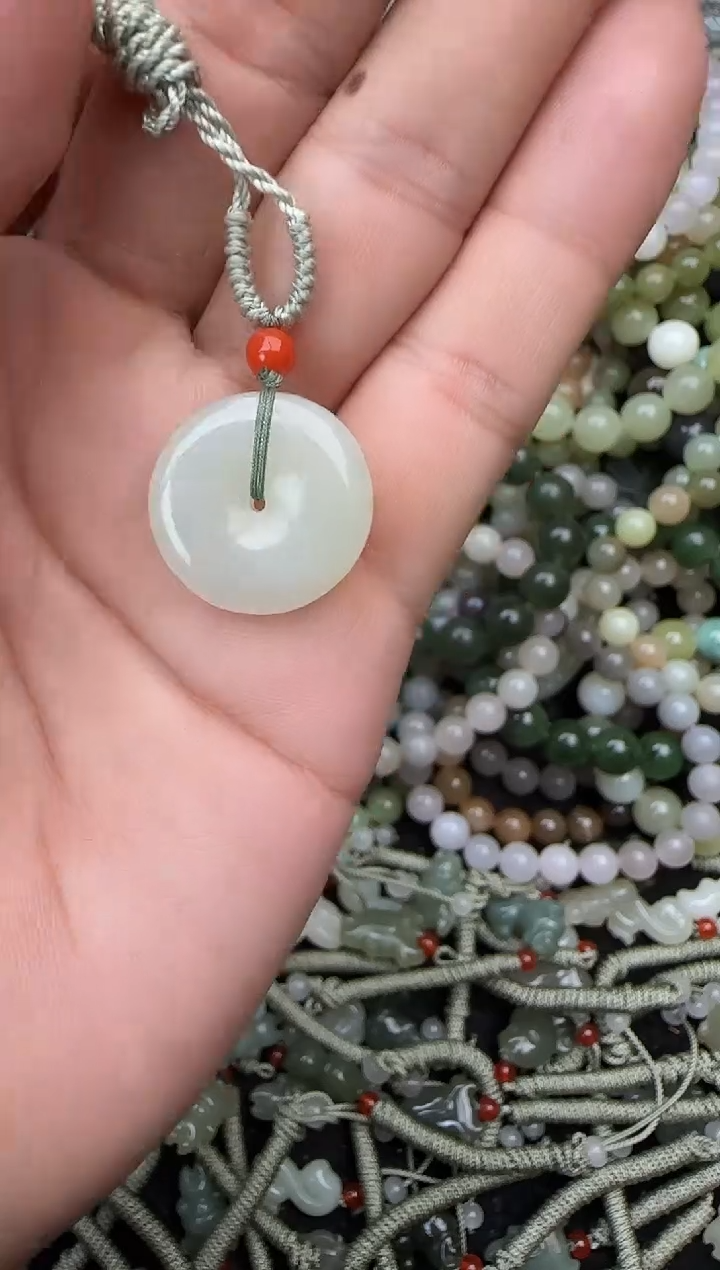 颈饰未镶嵌和田玉拍一发一