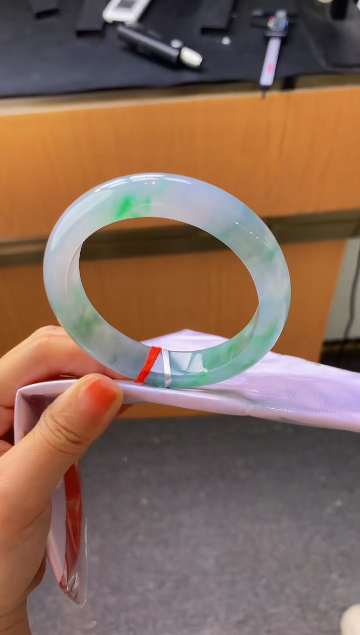 未镶嵌手镯翡翠-Q34 圈口57.7 全款8.38万 定金2万