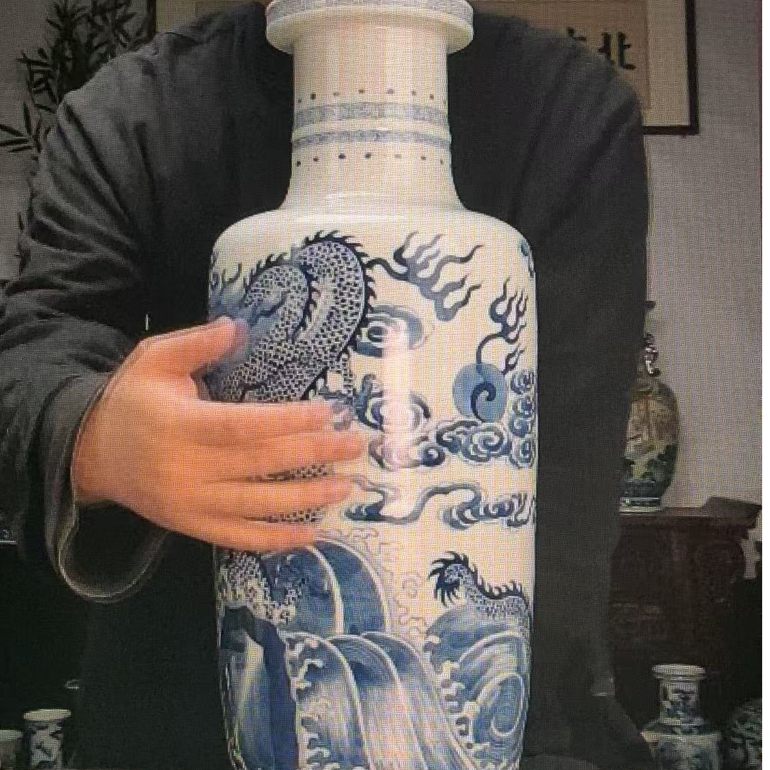 清 青花海水双龙戏珠棒槌瓶