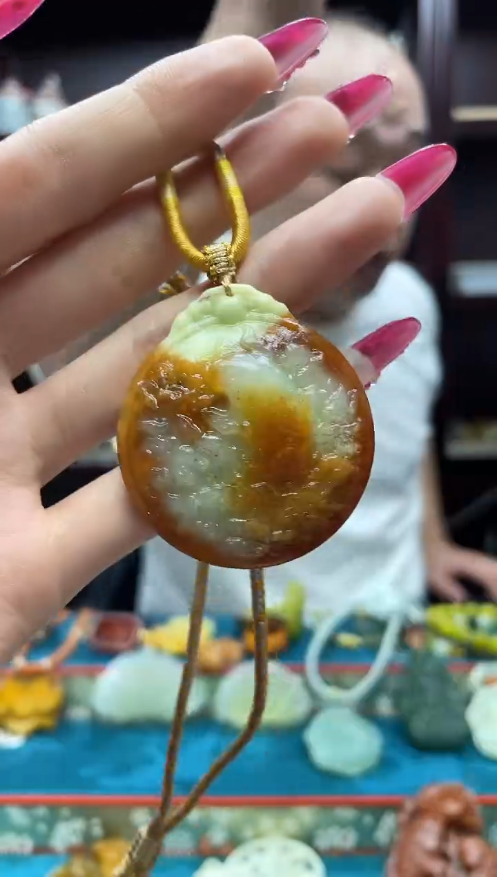 未镶嵌岫玉吊坠·