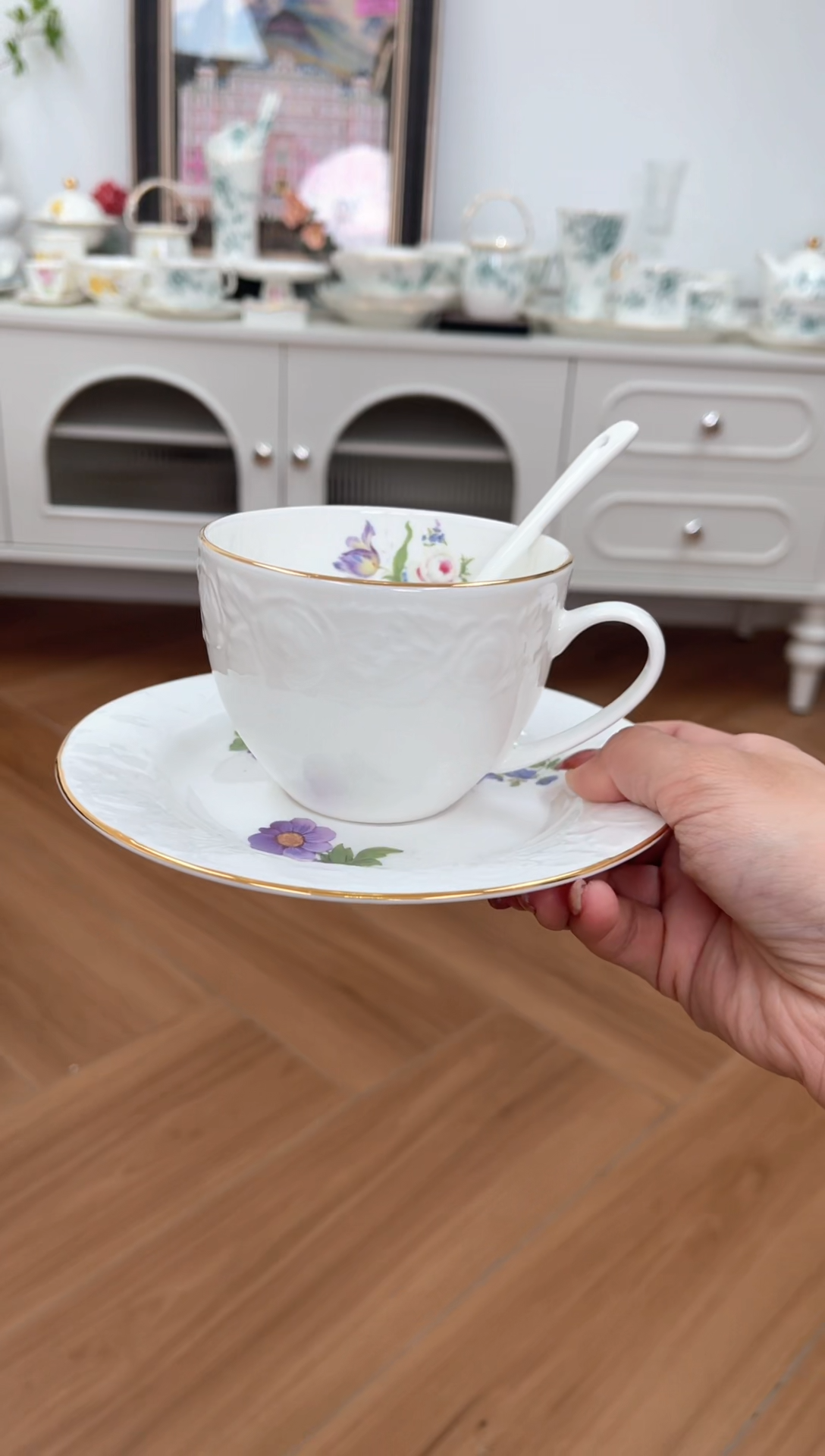 【闪购商品】碗玫瑰浮雕高骨骨瓷杯碟