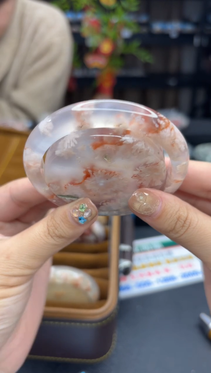 【闪购商品】石英质玉手镯未镶嵌10（59圈赠送镯心）