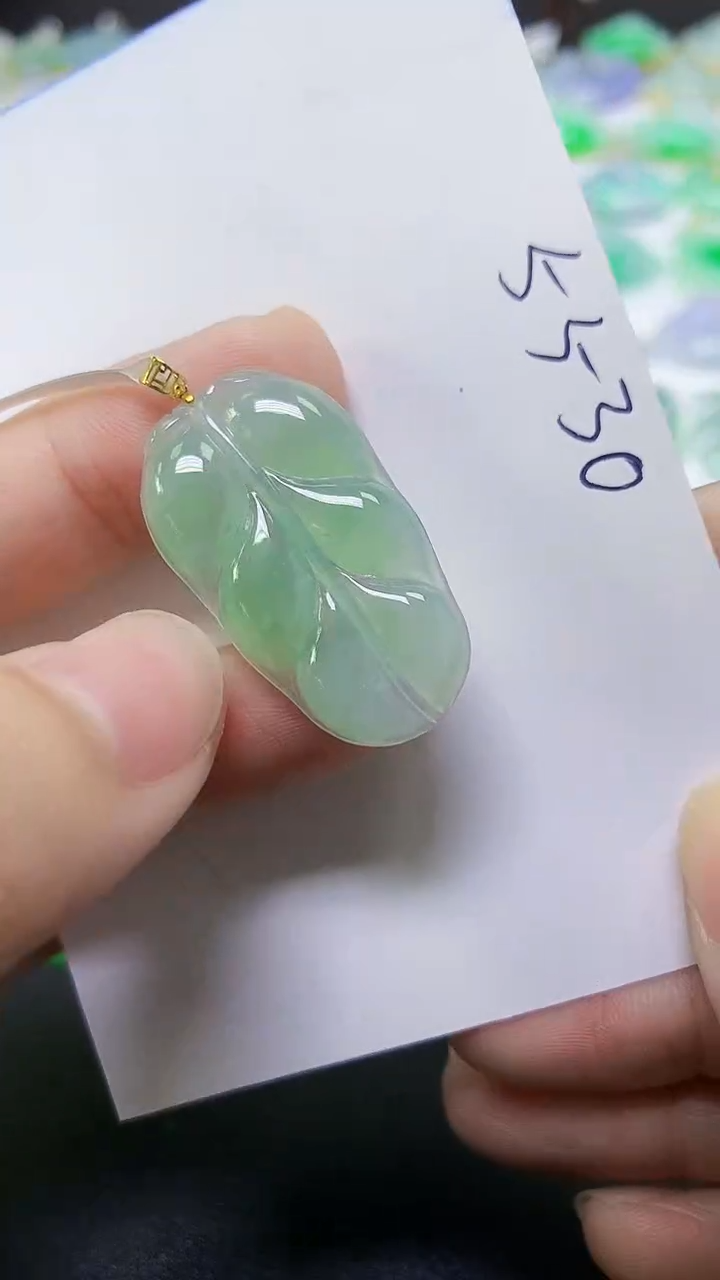 翡翠18K金镶嵌颈饰天然自然緬甸A貨翡翠