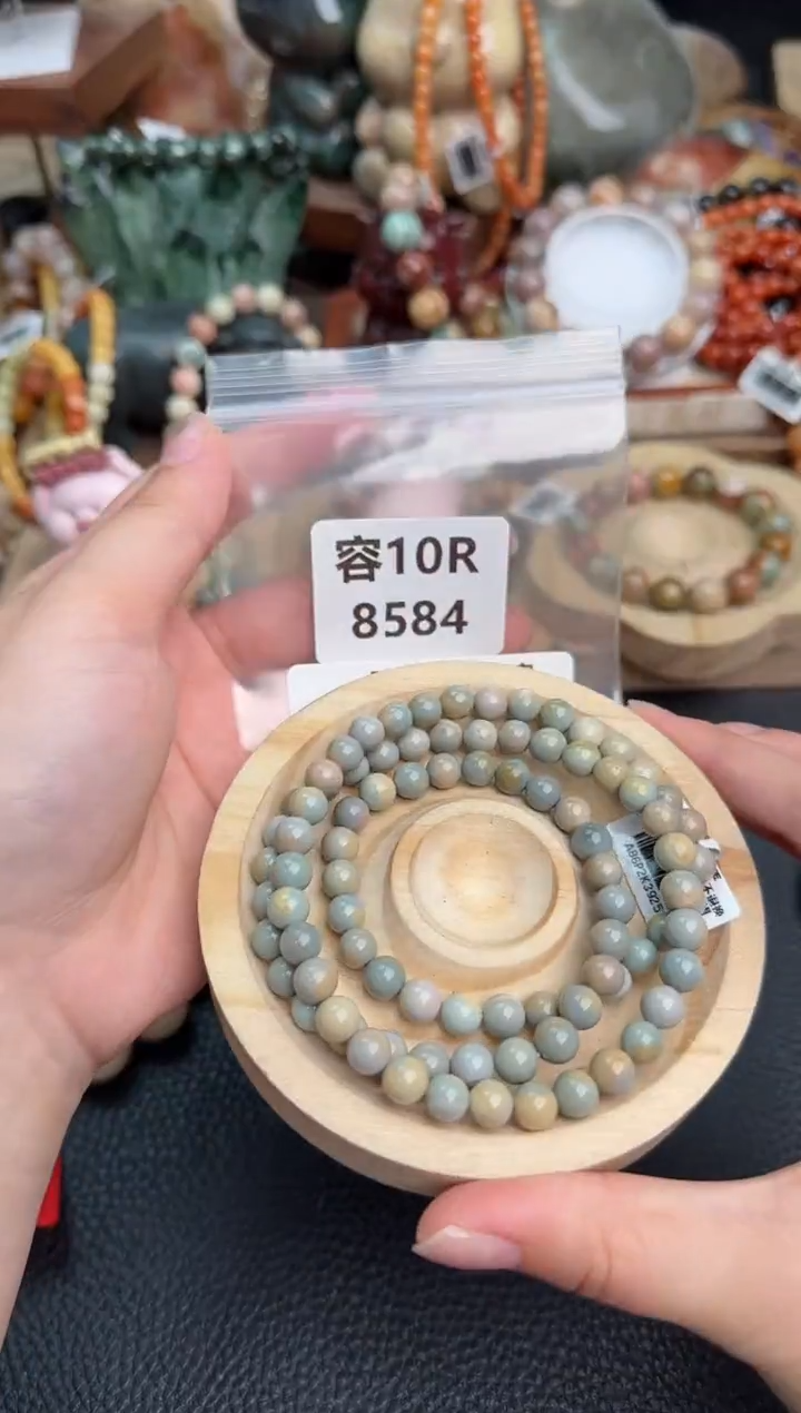 【闪购商品】石英质玉手链未镶嵌10R8584