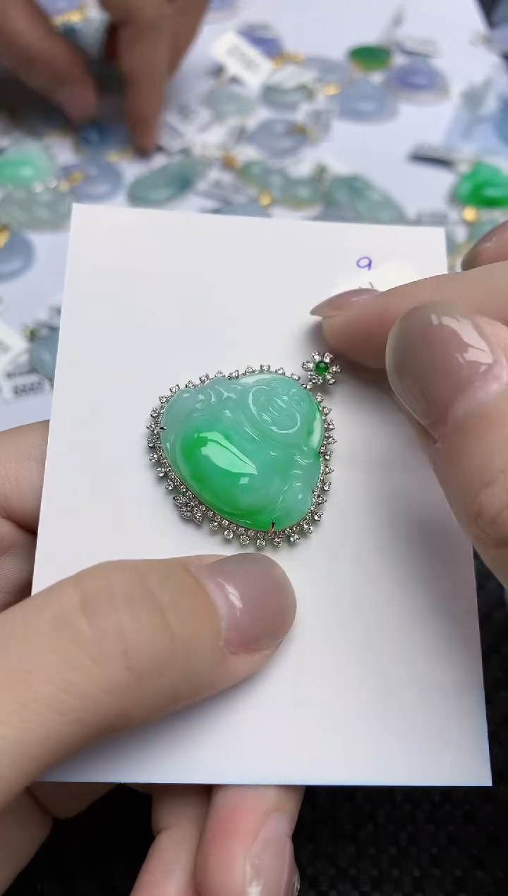 【闪购商品】翡翠颈饰18K金镶嵌天然翡翠A货