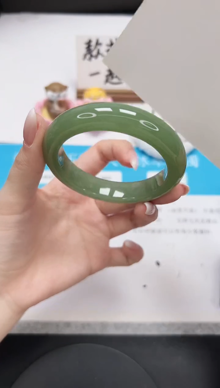 【闪购商品】石英质玉手镯未镶嵌A140-54..3