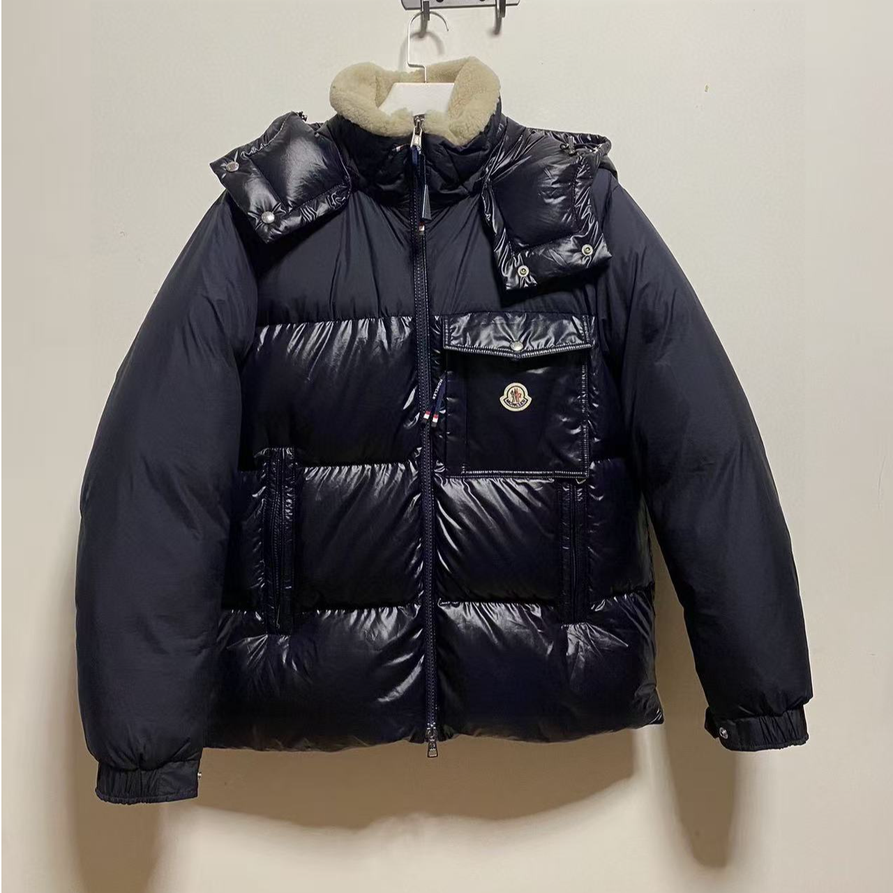 未使用 MONCLER 盟可睐/GG/bayuda藏蓝色羽绒服 福利