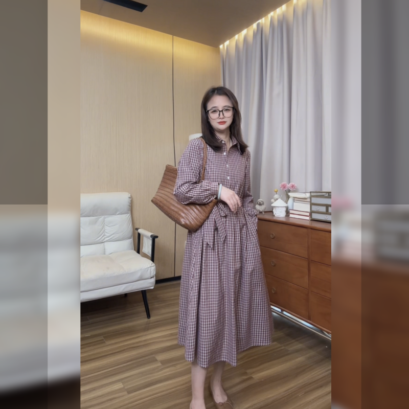 小个子细格长袖衬衫领连衣裙收腰显瘦中长款012