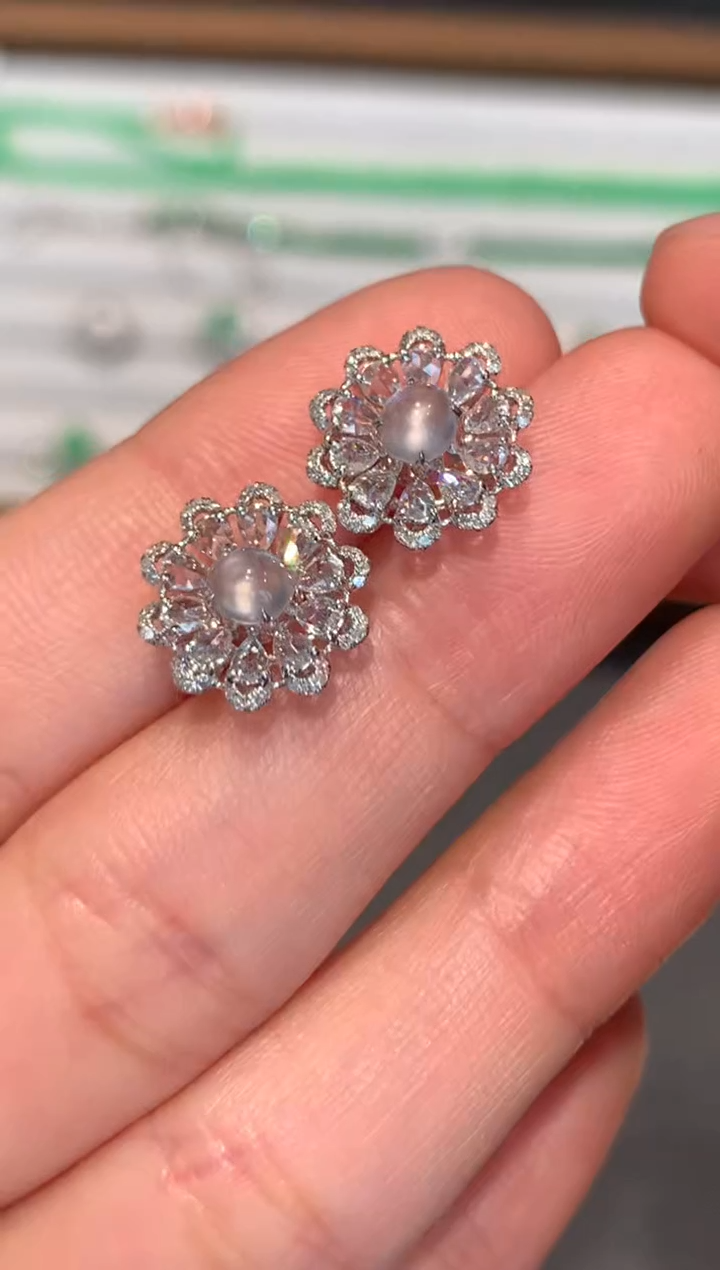 【闪购商品】翡翠耳饰18K金镶嵌8300