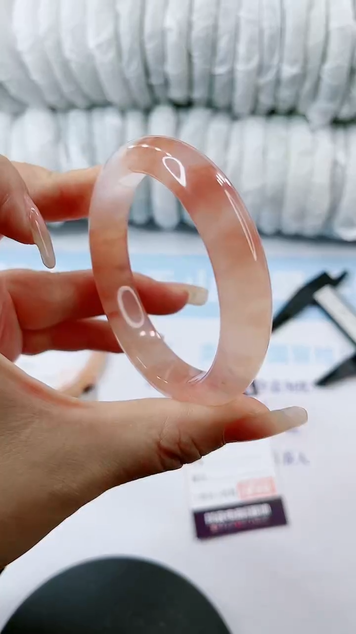 【闪购商品】石英质玉手镯未镶嵌0984774336-多样性发货